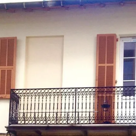 Bel Appartement, Balcon, 15 Minutes Du Centre Apartment Nizza