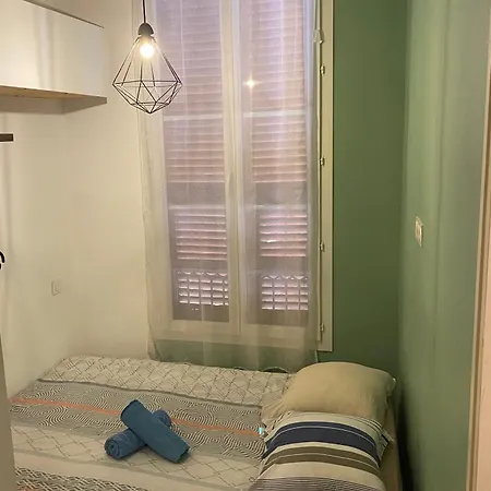Bel Appartement, Balcon, 15 Minutes Du Centre Apartment Nizza